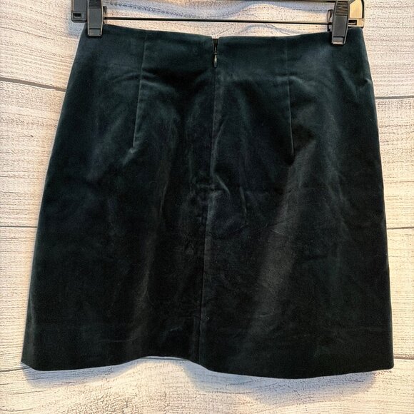 NWT J.Crew Green Velvet Mini Skirt Size 0 - Picture 2 of 3